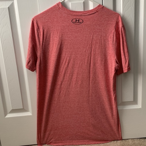 Under Armour T-shirt Size:Medium - Picture 3 of 3